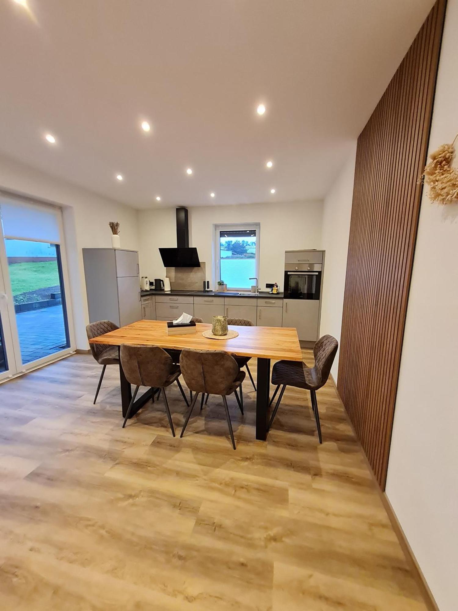 Ferienhaus Alex Gönnersdorf Екстериор снимка